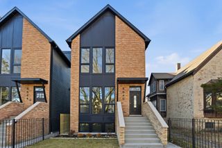 4844 N Hermitage Avenue, Chicago, IL 60640