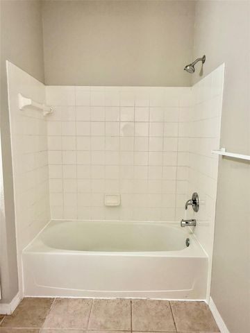 8911 LEGACY COURT 207, Kissimmee, FL 34747