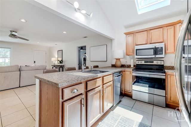 32 Brookview Drive, Savannah, GA 31406