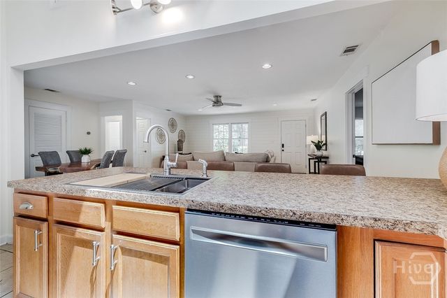 32 Brookview Drive, Savannah, GA 31406