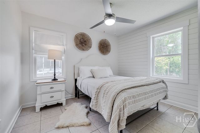 32 Brookview Drive, Savannah, GA 31406