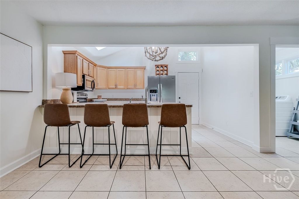 Image 18 of property listing at 32 Brookview Drive, Savannah, GA 31406