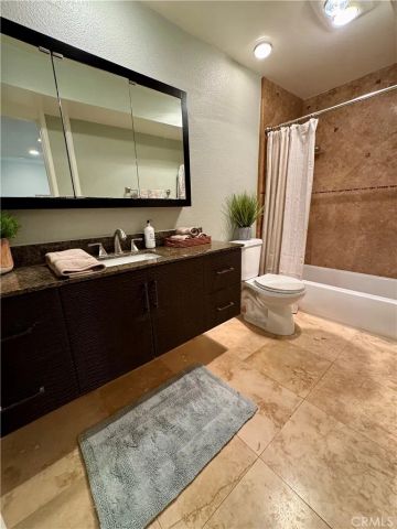 5104 Marina Pacifica Drive South, Long Beach, CA 90803