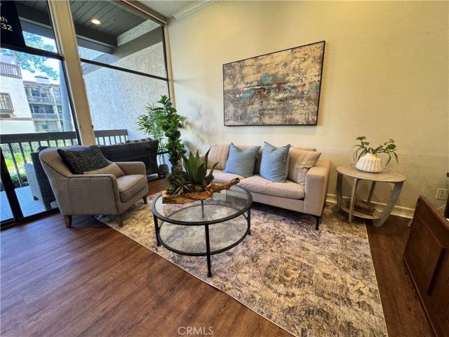 5104 Marina Pacifica Drive South, Long Beach, CA 90803