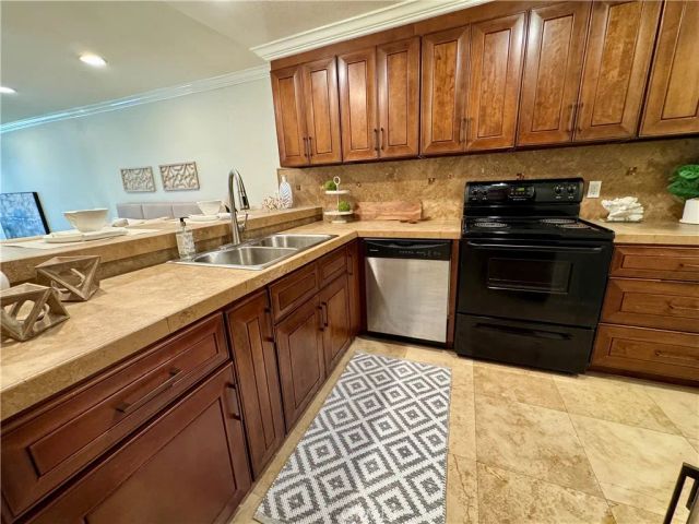 5104 Marina Pacifica Drive South, Long Beach, CA 90803