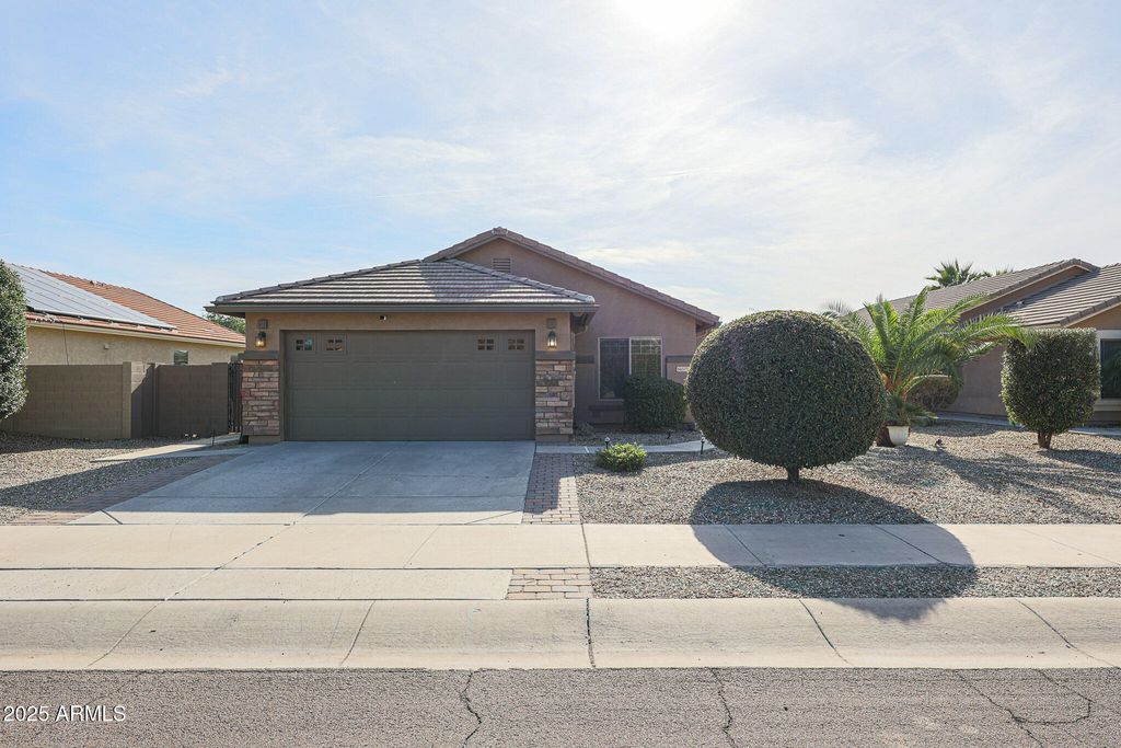 16571 W TONTO Street, Goodyear, AZ 85338