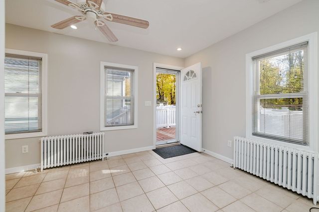 6 Makepeace Ave, Taunton, MA 02780