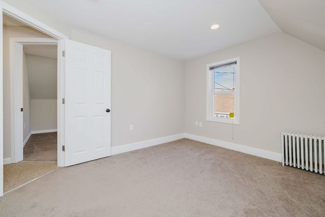 6 Makepeace Ave, Taunton, MA 02780