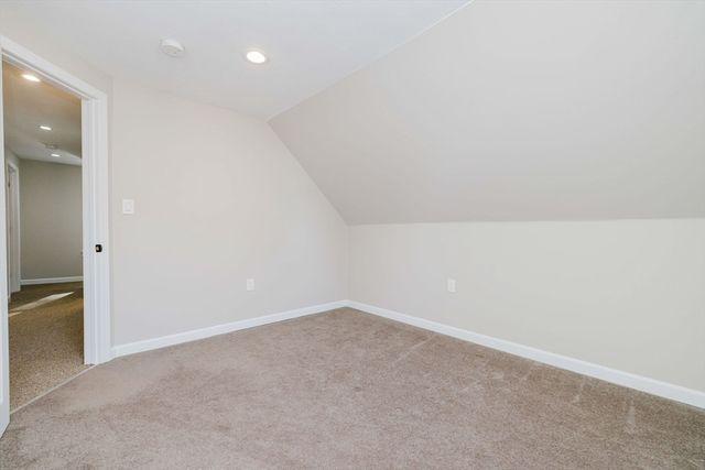 6 Makepeace Ave, Taunton, MA 02780