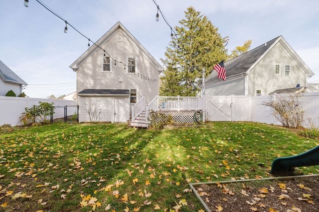 6 Makepeace Ave, Taunton, MA 02780