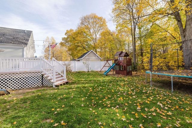 6 Makepeace Ave, Taunton, MA 02780