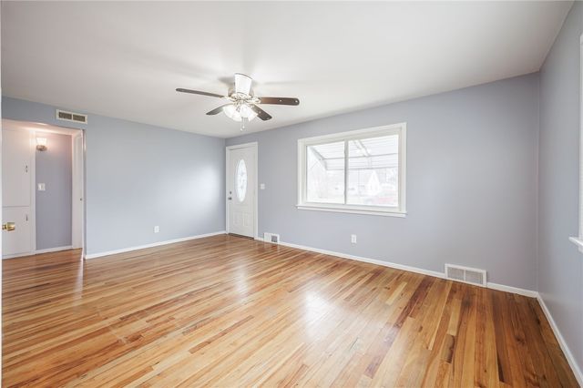 13 Alden Road, Greece, NY 14626