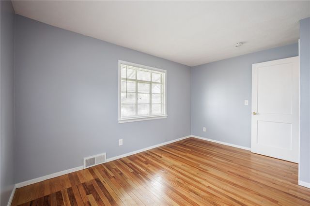 13 Alden Road, Greece, NY 14626