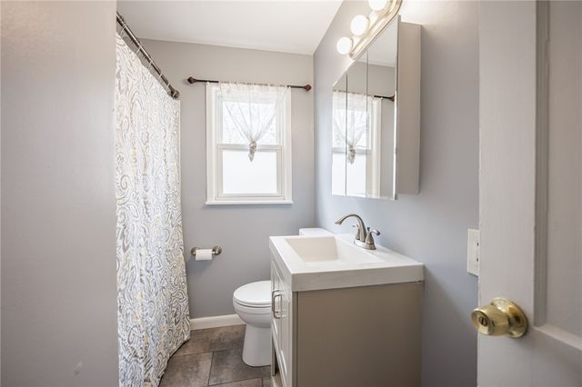 13 Alden Road, Greece, NY 14626