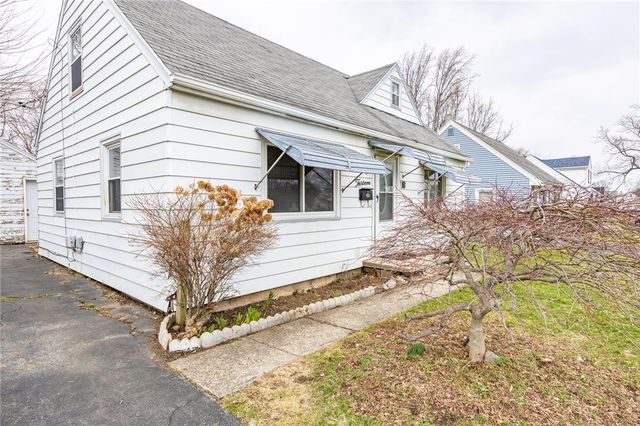 13 Alden Road, Greece, NY 14626