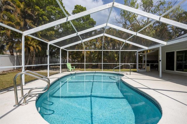 711 BAYSHORE DRIVE, Tarpon Springs, FL 34689