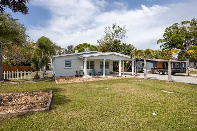 711 BAYSHORE DRIVE, Tarpon Springs, FL 34689
