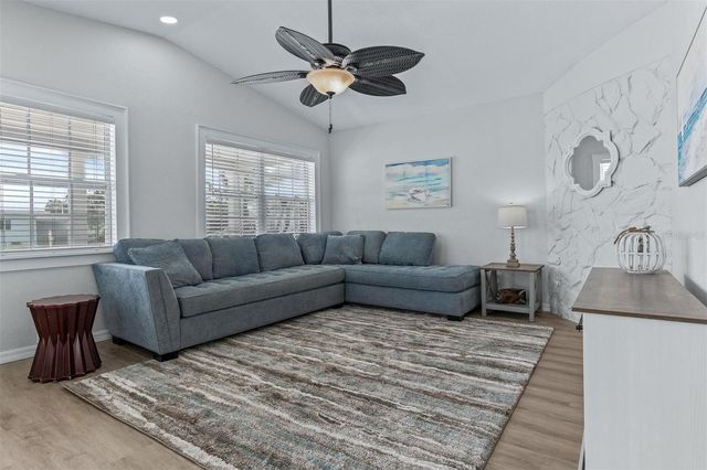 711 BAYSHORE DRIVE, Tarpon Springs, FL 34689