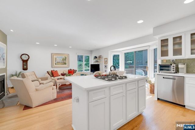 104 Clarken Drive 66, West Orange, NJ 07052