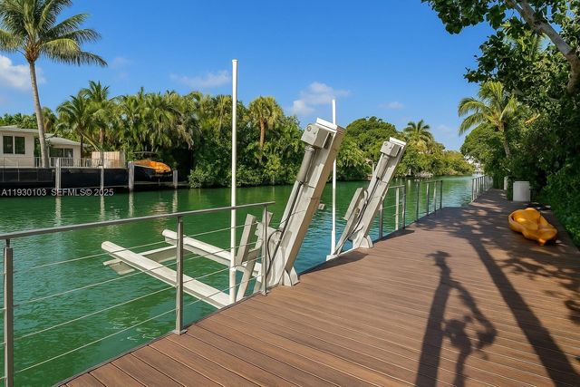 1490 Cleveland Rd, Miami Beach, FL 33141