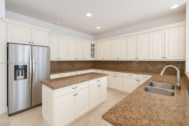 1490 Cleveland Rd, Miami Beach, FL 33141