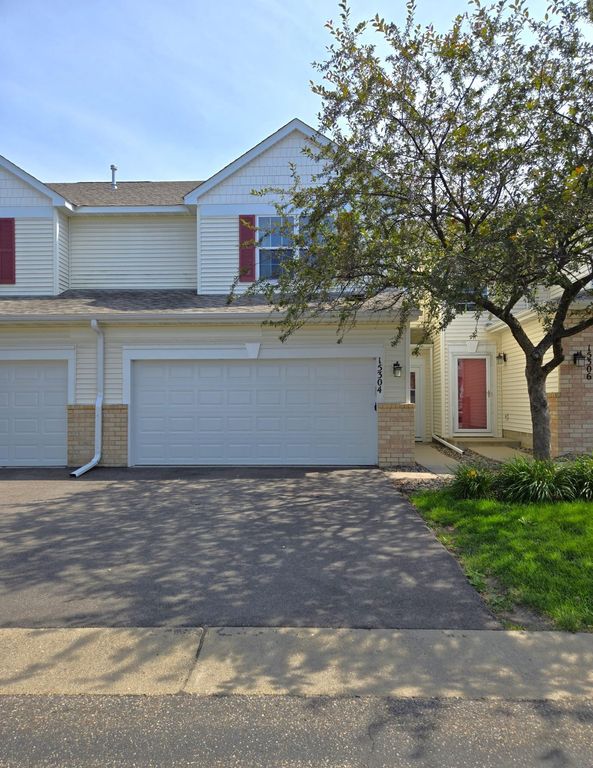 15304 Flower Way 206, Apple Valley, MN 55124