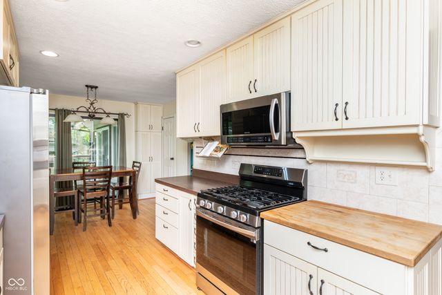 7774 Twin Beech Lane, Indianapolis, IN 46226