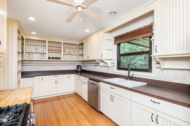 7774 Twin Beech Lane, Indianapolis, IN 46226