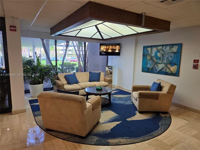 3850 Washington St 816, Hollywood, FL 33021