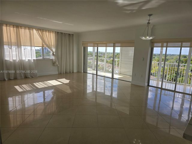 3850 Washington St 816, Hollywood, FL 33021