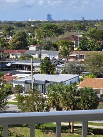 3850 Washington St 816, Hollywood, FL 33021