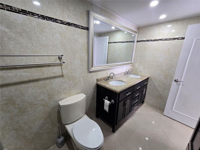 3850 Washington St 816, Hollywood, FL 33021