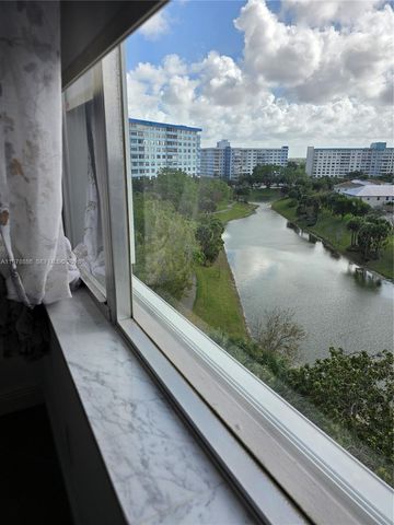 3850 Washington St 816, Hollywood, FL 33021