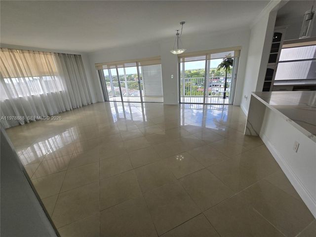 3850 Washington St 816, Hollywood, FL 33021
