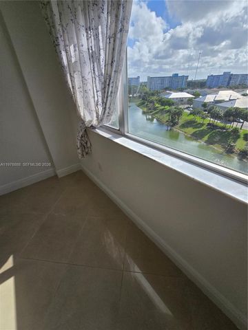 3850 Washington St 816, Hollywood, FL 33021