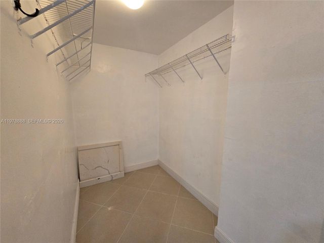 3850 Washington St 816, Hollywood, FL 33021