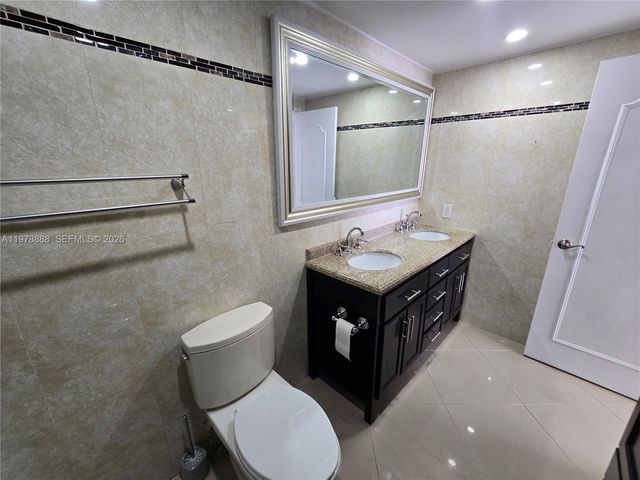 3850 Washington St 816, Hollywood, FL 33021