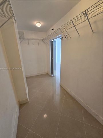 3850 Washington St 816, Hollywood, FL 33021