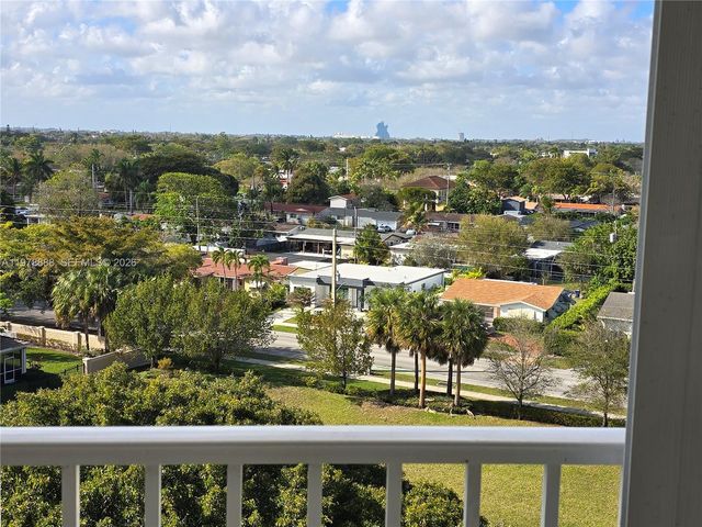 3850 Washington St 816, Hollywood, FL 33021