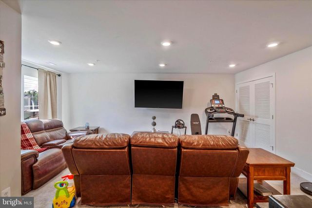 4195 JK ROWLING CT, White Plains, MD 20695