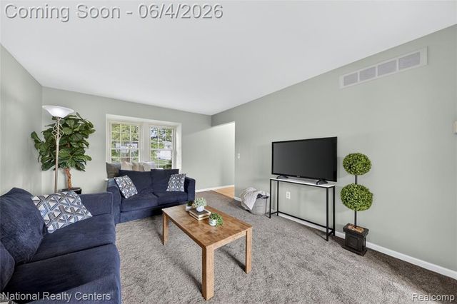 41531 Simcoe Drive, Canton, MI 48188