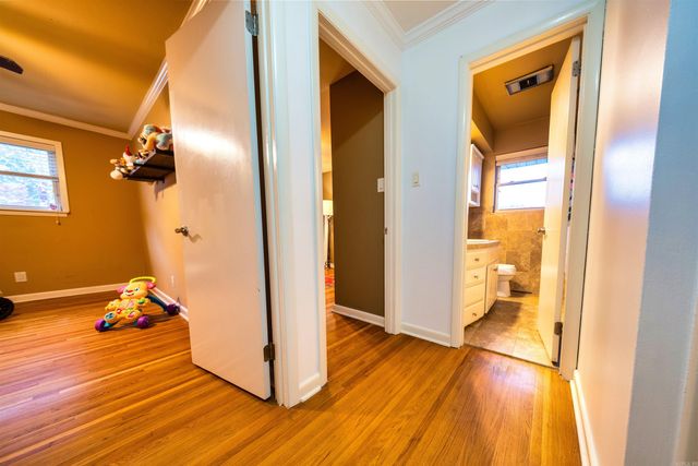 17 Oakwood Road, Little Rock, AR 72202