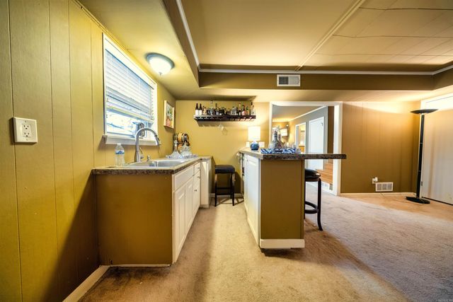 17 Oakwood Road, Little Rock, AR 72202