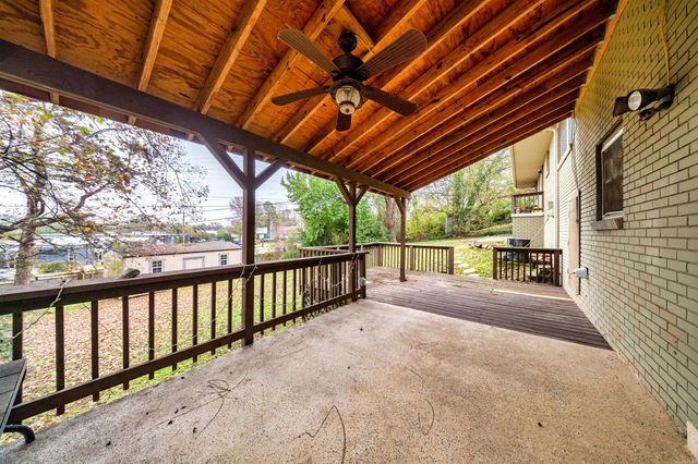 17 Oakwood Road, Little Rock, AR 72202