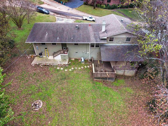 17 Oakwood Road, Little Rock, AR 72202