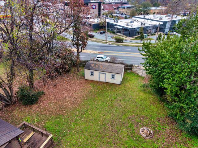 17 Oakwood Road, Little Rock, AR 72202