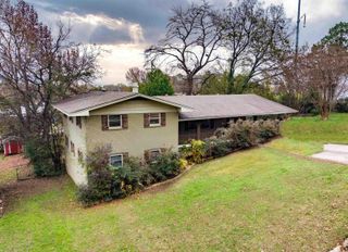 17 Oakwood Road, Little Rock, AR 72202