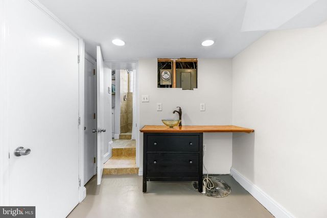 500 S LUZERNE AVE, Baltimore, MD 21224