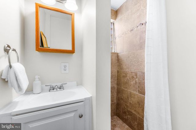 500 S LUZERNE AVE, Baltimore, MD 21224
