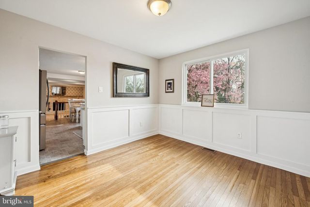 704 CORNWALLIS DR, Mount Laurel, NJ 08054